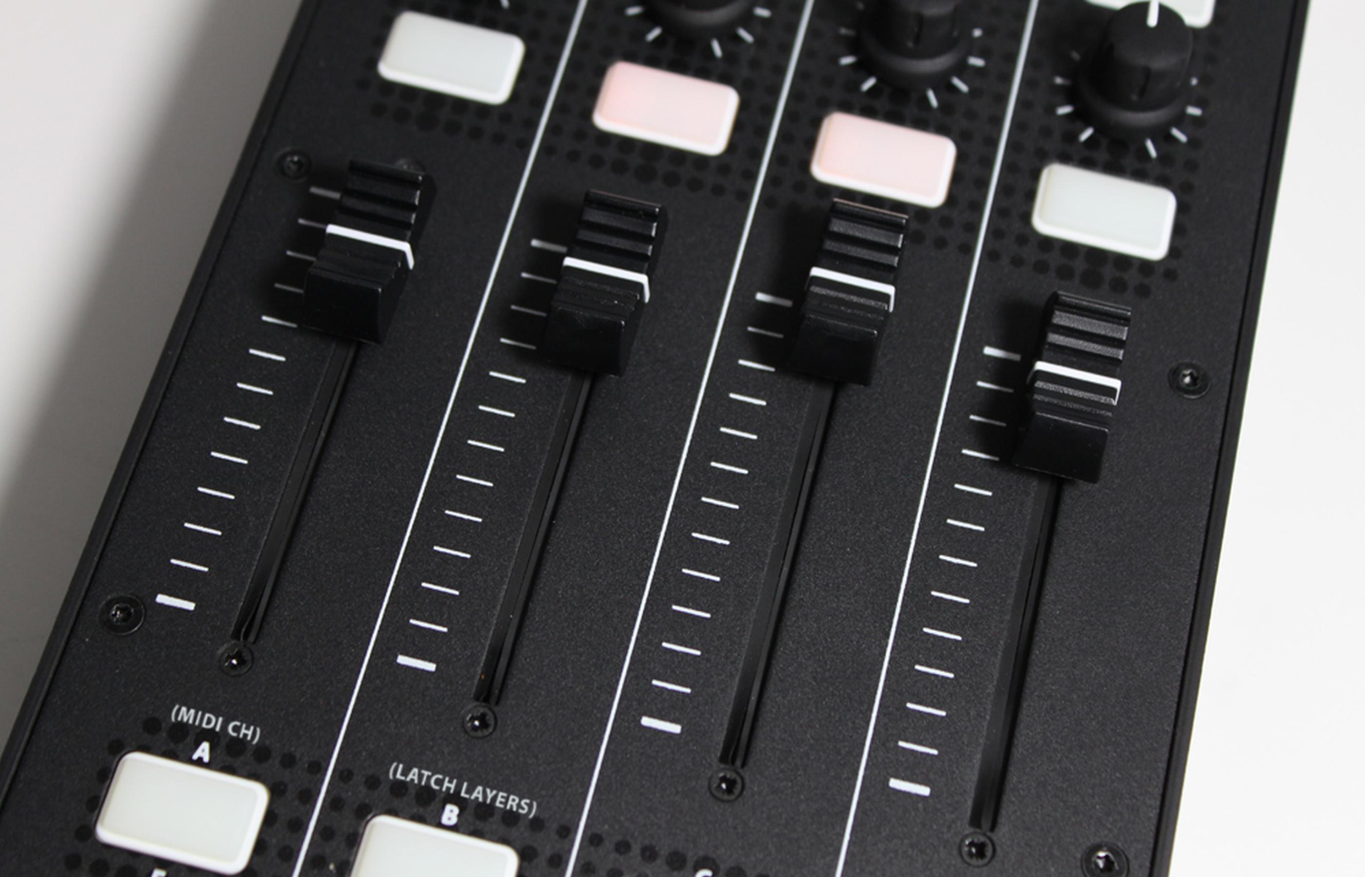 Allen & Heath - Controlador MIDI Mod.XONE:K2_7