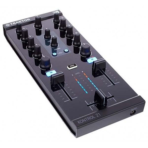 Native Instruments - Traktor Kontrol Z1 con Funda_20