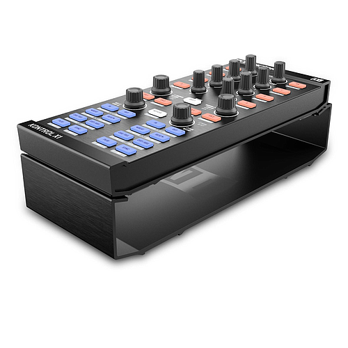 Native Instruments - Traktor Kontrol Stand_25